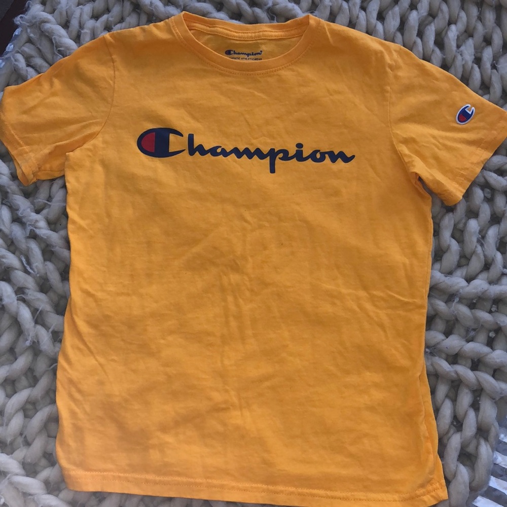 Champion T-Shirt ..
